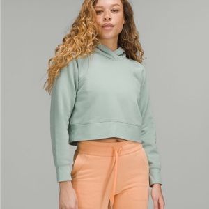 Lululemon Loungeful Cropped Hoodie
Silver Blue